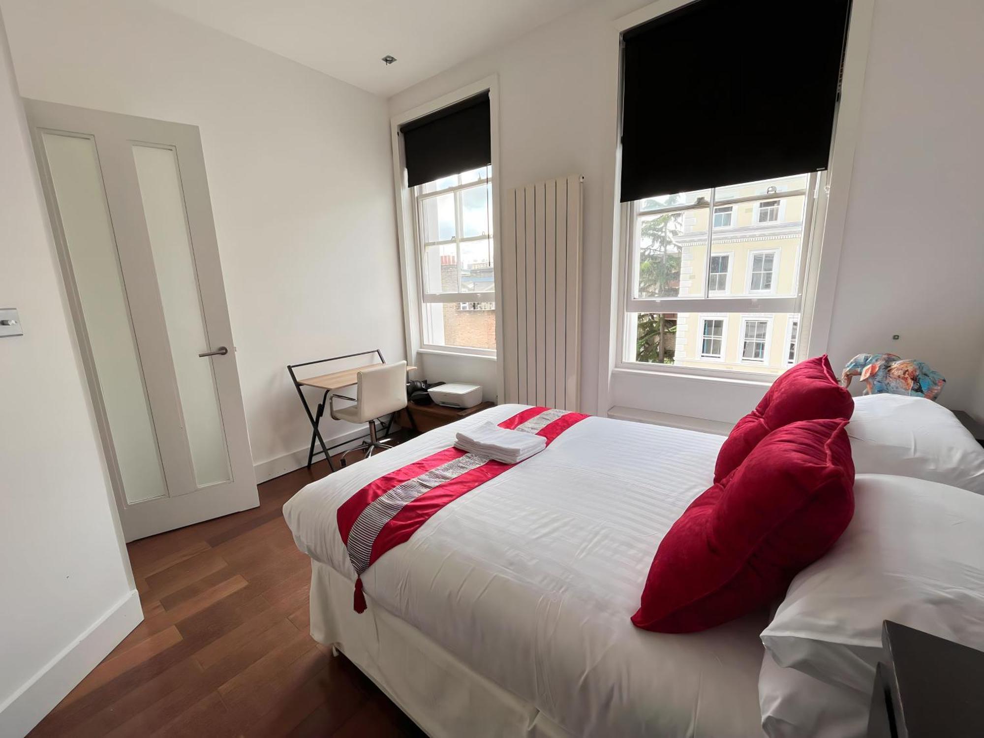 Luxury 2 Double Bedroom Flat - Kensington 런던 외부 사진