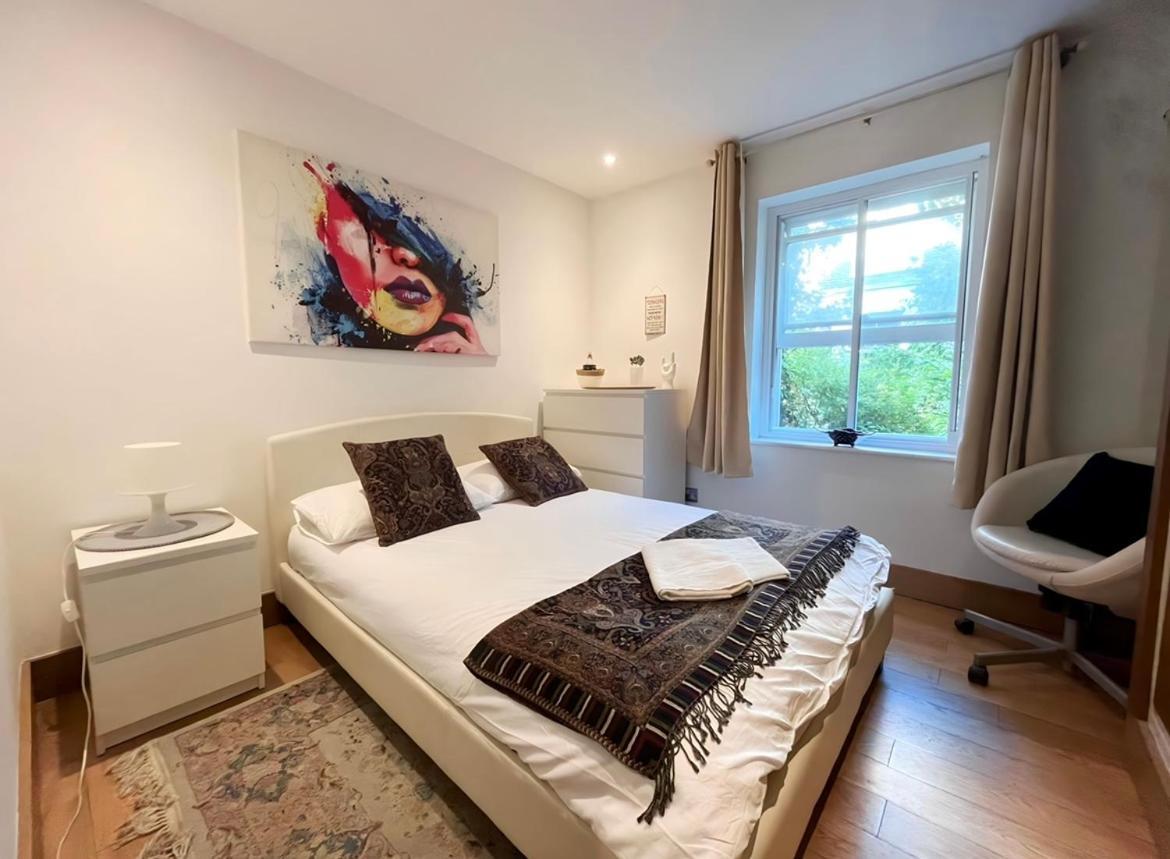 Luxury 2 Double Bedroom Flat - Kensington 런던 외부 사진